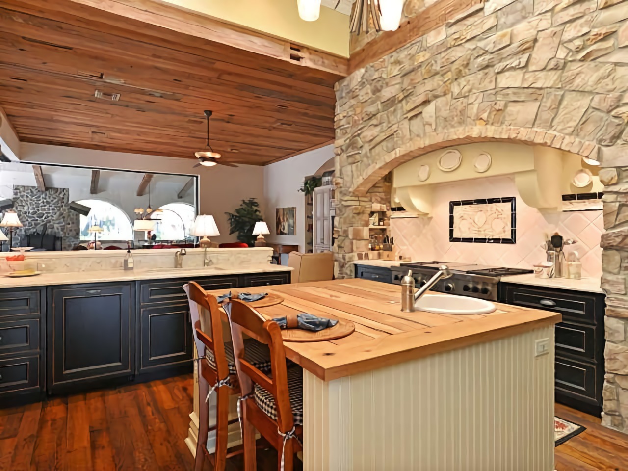 Desain dapur dinding batu gaya Rustic